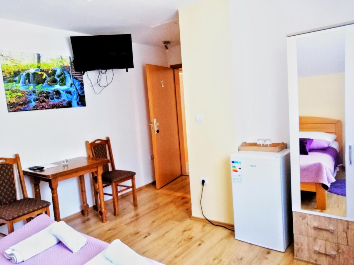 House Angie Hotel Йезерце Екстериор снимка