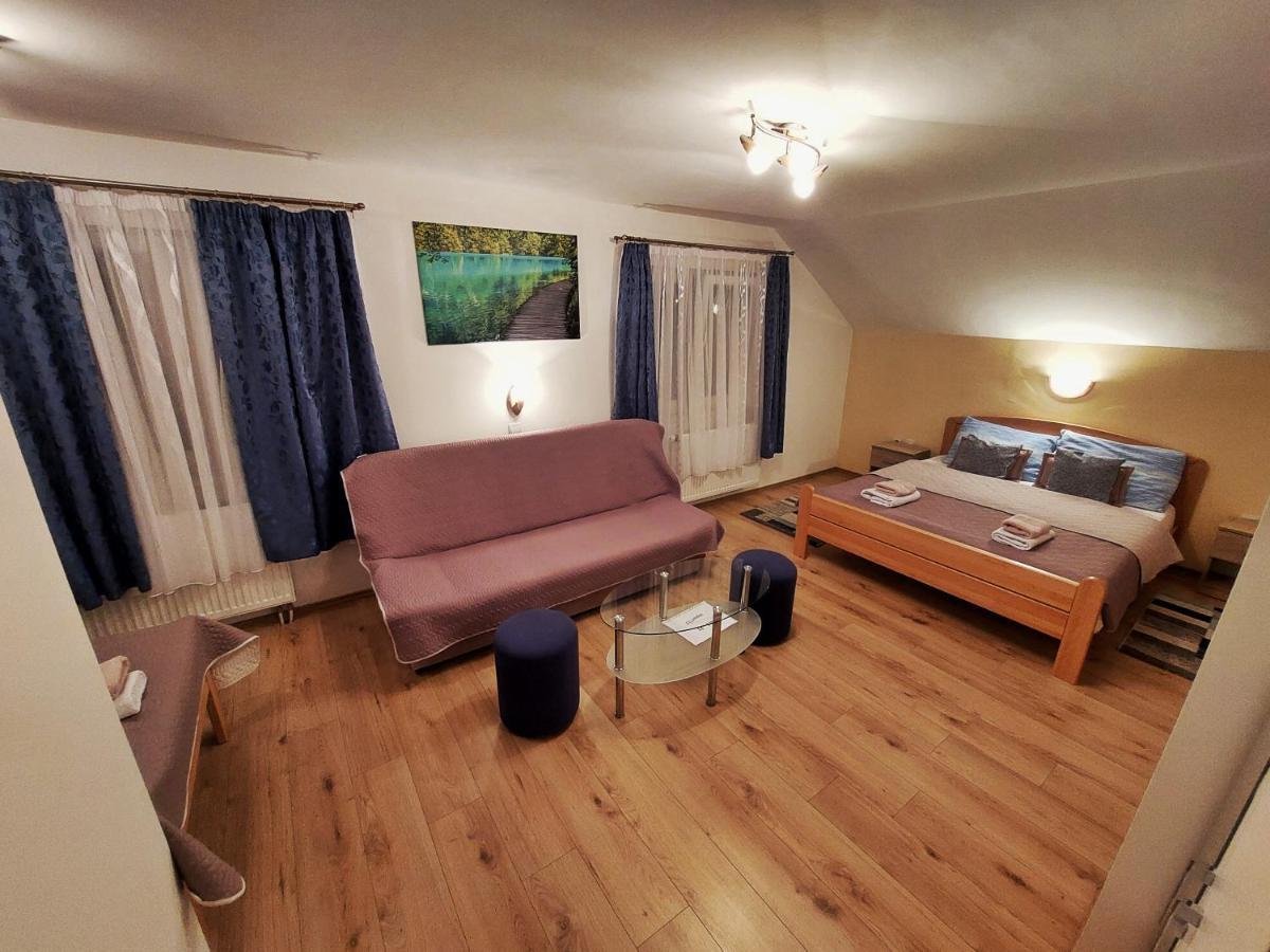 House Angie Hotel Йезерце Екстериор снимка